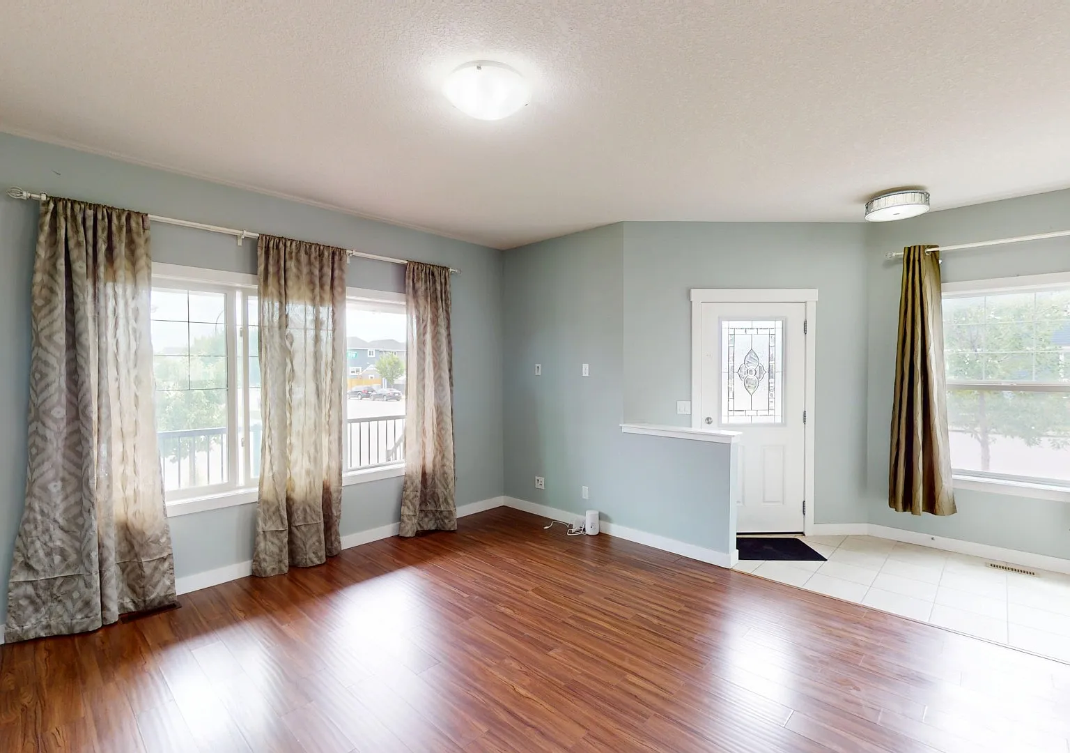 5 Red Embers Row NE — Photo 2
