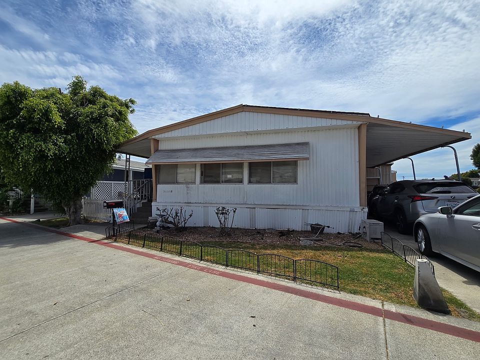 2nd image of 120 S Colombo Ln