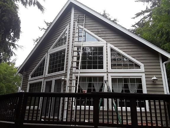 3rd image of 234 Duck Lake Dr SE