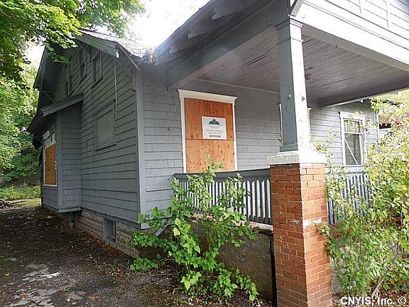 2nd image of 262 W Brighton Ave