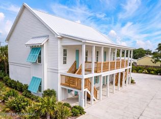 507 Main St #5, Bay Saint Louis, MS 39520