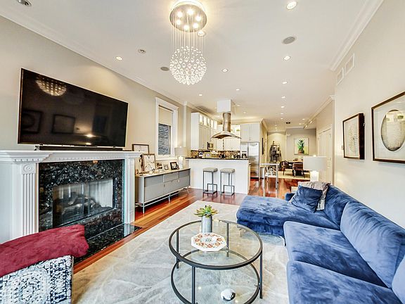 3rd image of 1245 N Greenview Ave #1
