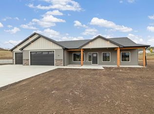 133 Stone Hill Dr, Custer, SD 57730