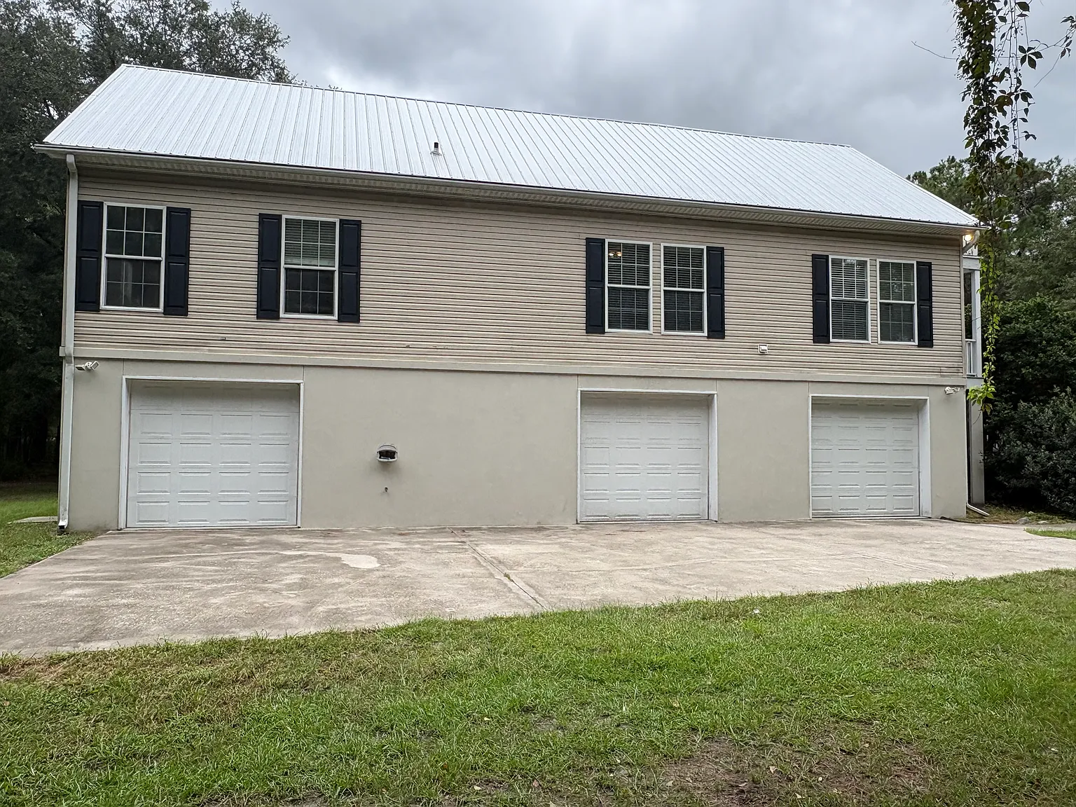 3 bed, 2000 sqft, $2,950 — Photo 2