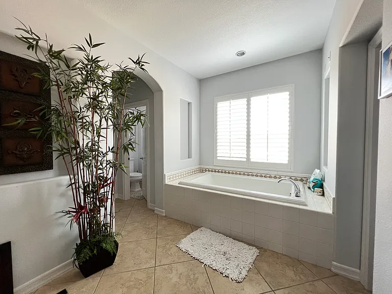 6921 Breezy Glen Dr — Photo 23