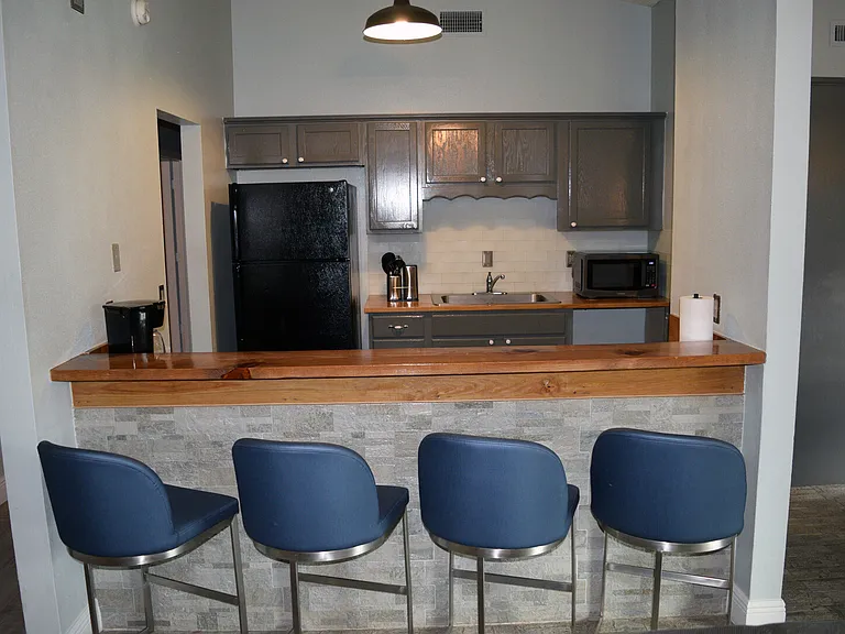 Quail Hollow Ave — Photo 13