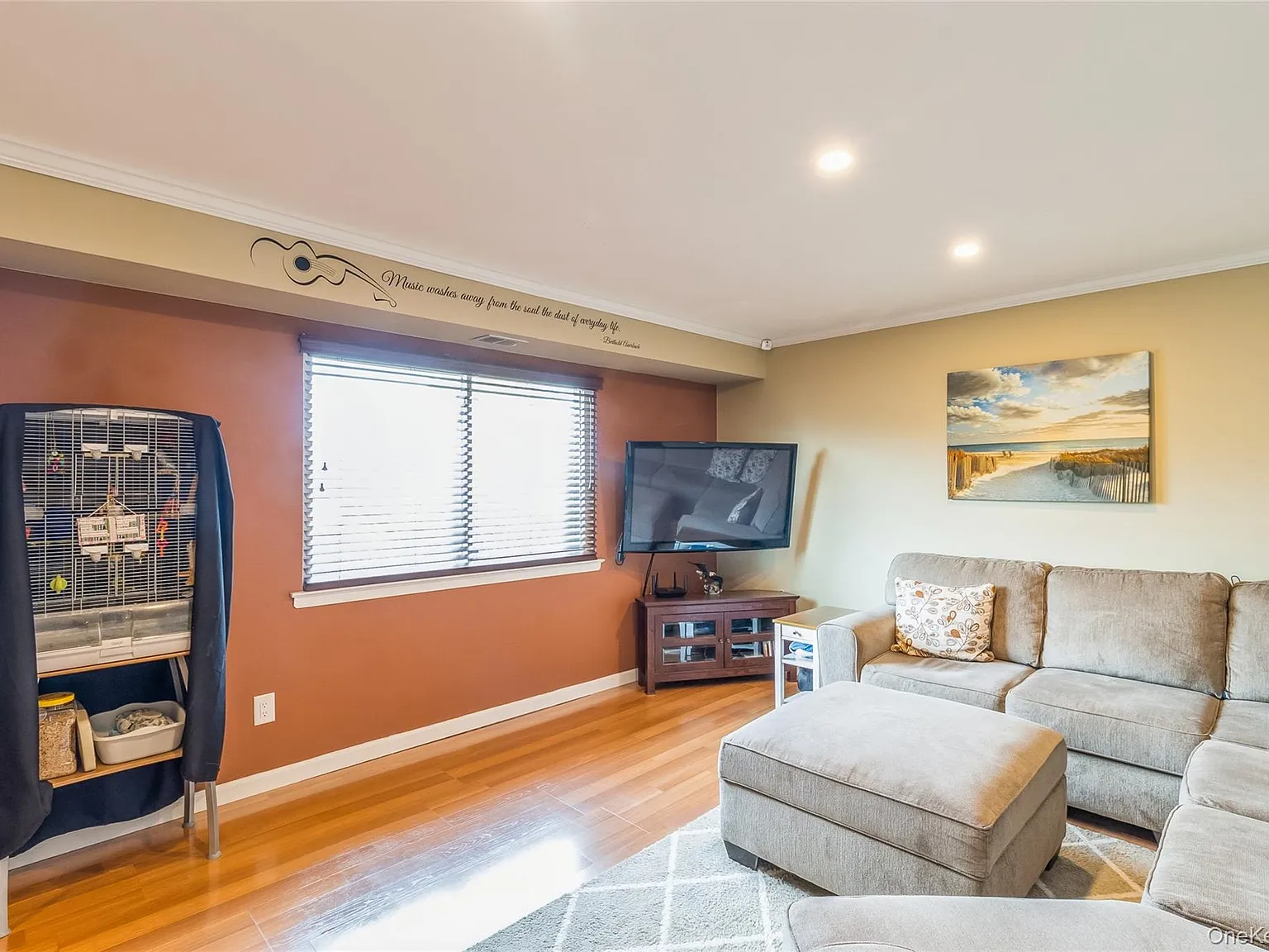 2 bed, 1.0 bath, 950 sqft, $2,700 — Photo 4