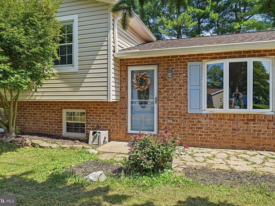 1st image of 7246 Pommel Dr