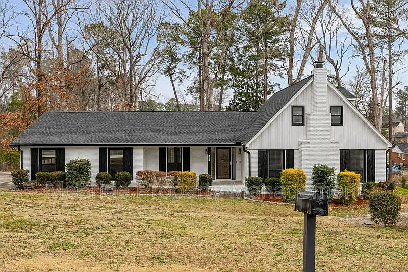 1304 Dominica Dr
