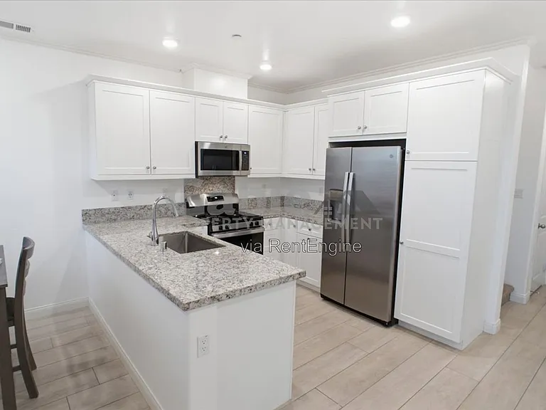 22728 Harmony Dr — Photo 6