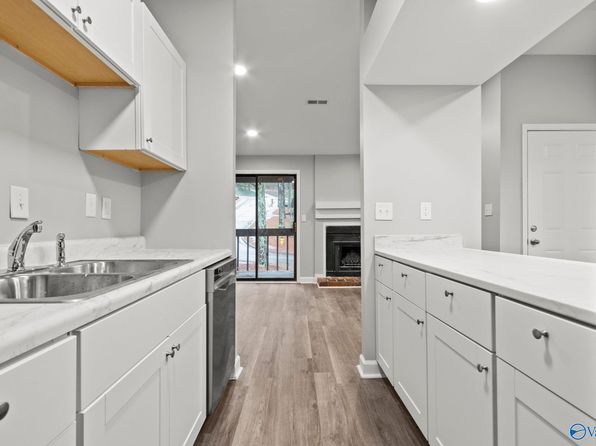 huntsville-alabama-448589712 picture