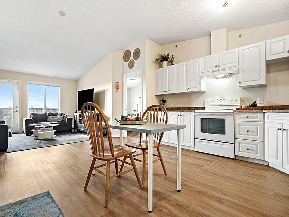 4th image of 111 Edwards Dr SW #416