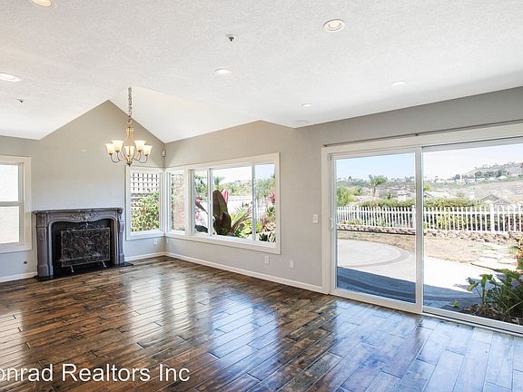 4th image of 2415 Avenida Mastil #82