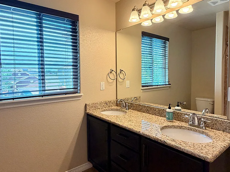2760 Bridle Dr — Photo 28