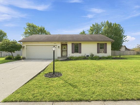 4th image of 6016 Bellingham Ln
