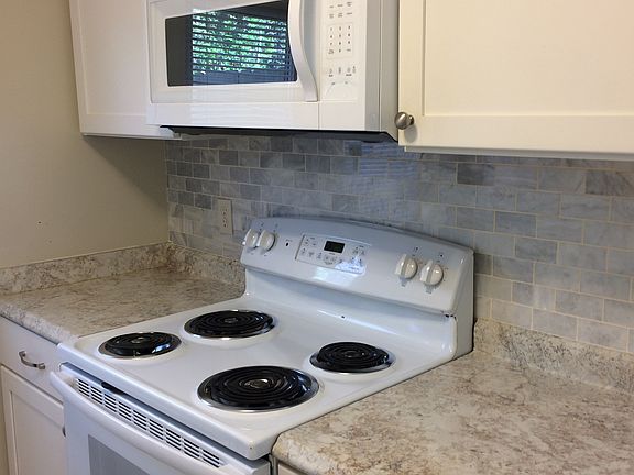 5th image of 1465 Grant Cir APT 9