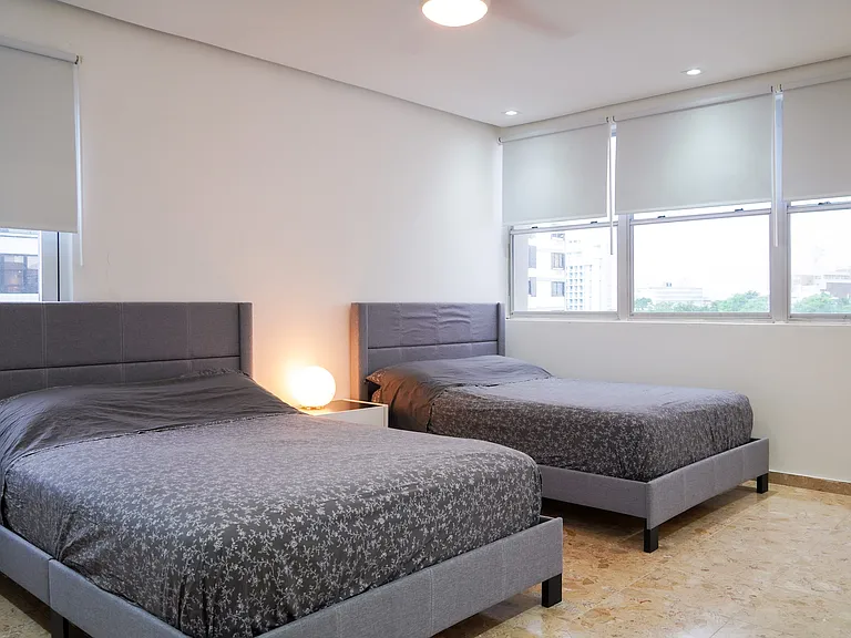 15 Calle Marseilles #6E — Photo 14