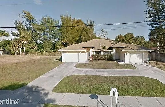 2nd image of 815 SW 24th Ave