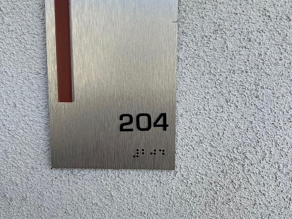 2nd image of 4231 McLaughlin Ave APT 204
