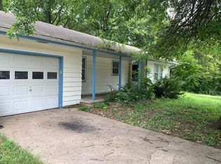 414 E 10th St, Eudora, KS 66025