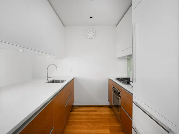 555 West 59th Street 10D image 1 of 6