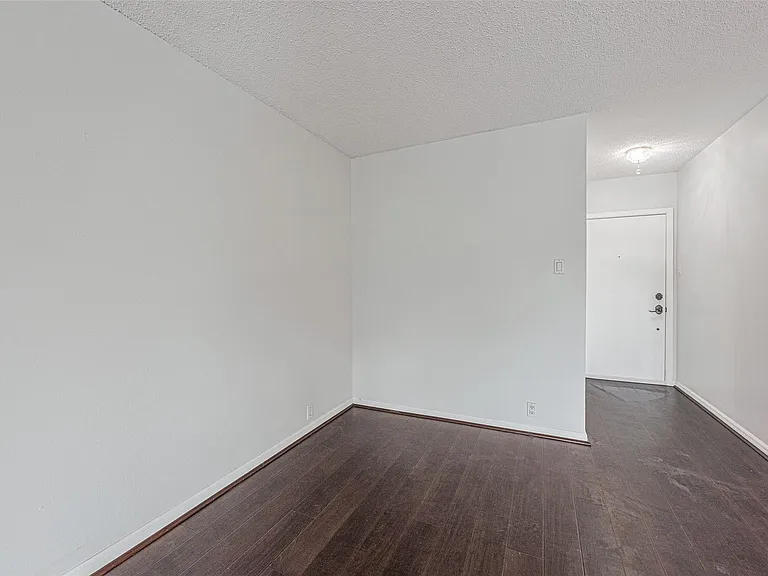 2601 Bellefontaine St #B309 — Photo 21