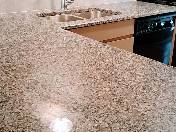 4th image of 807 Oakland St APT 2