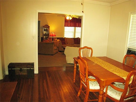 DINING- LIVING ROOM