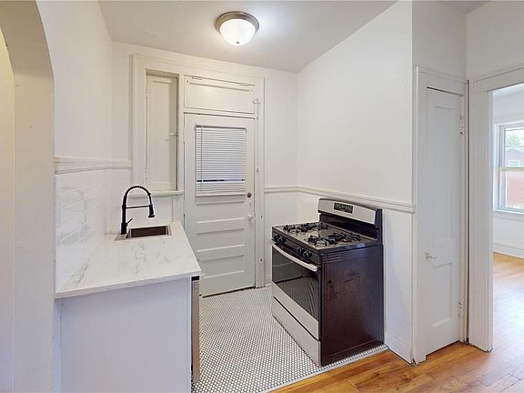 5th image of 5101 S Kingshighway Blvd