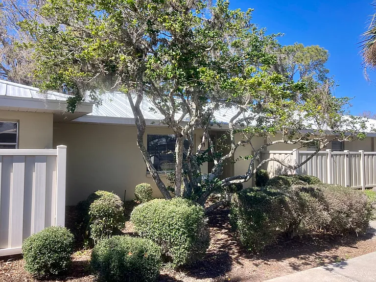 11449 W Bayshore Dr — Photo 1