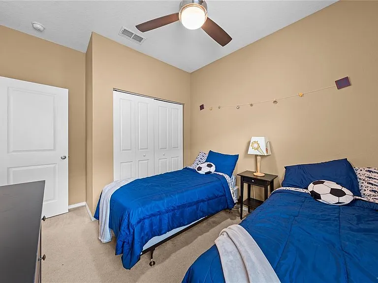 4704 Ruby Red Ln — Photo 12