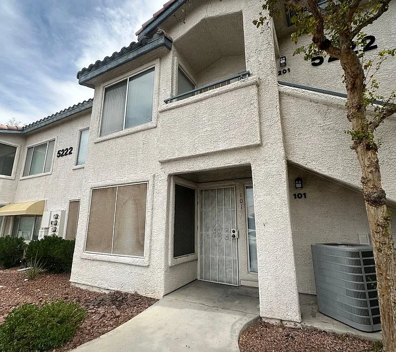 5222 Mandalay Springs Dr #101
