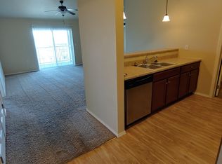 2324 10th St #412, Brookings, SD 57006