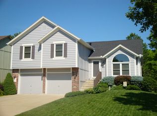 1801 E 154th St, Olathe, KS 66062