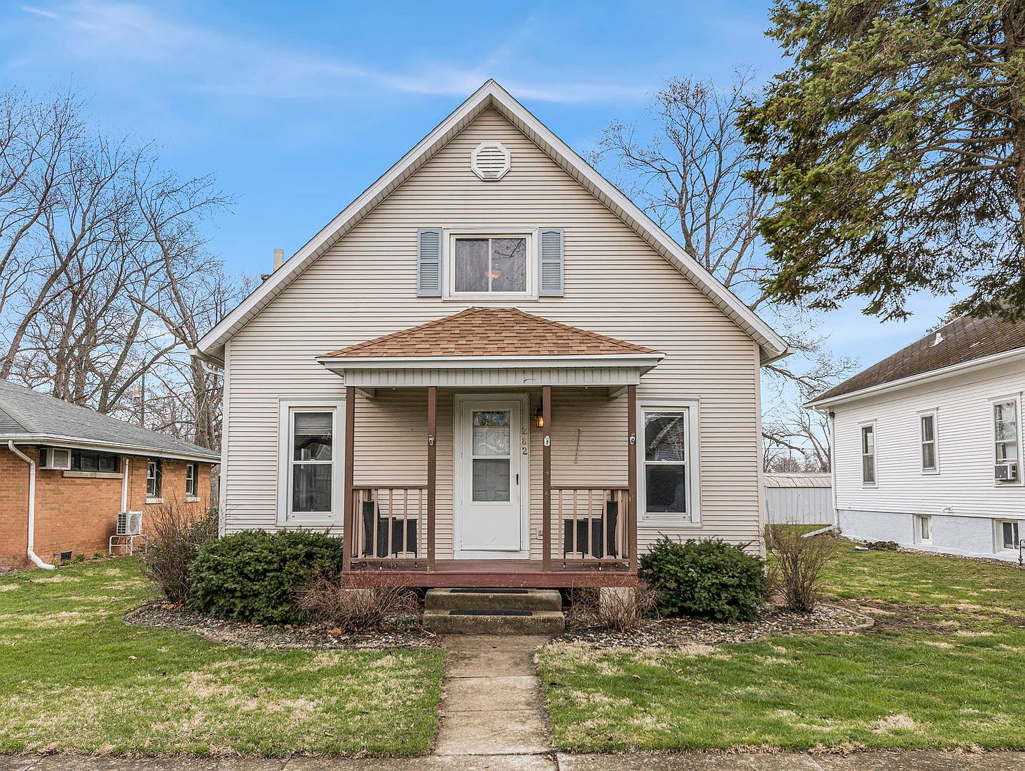 282 S Oak St, Herscher, IL 60941 Zillow