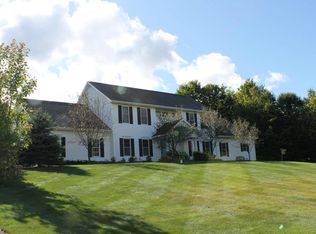 9752 E Lakeview Hills Rd, Traverse City, MI 49684