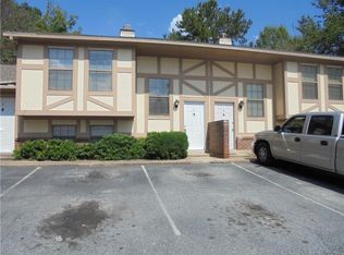 1228 Natchez Trce SW APT C, Marietta, GA 30008