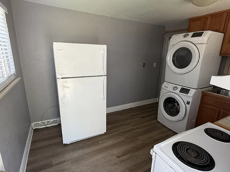 1 bed, 1.0 bath, 620 sqft, $1,350 — Photo 24