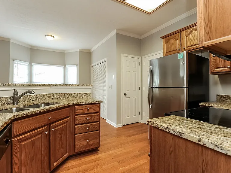 1472 Aaronwood Dr — Photo 9