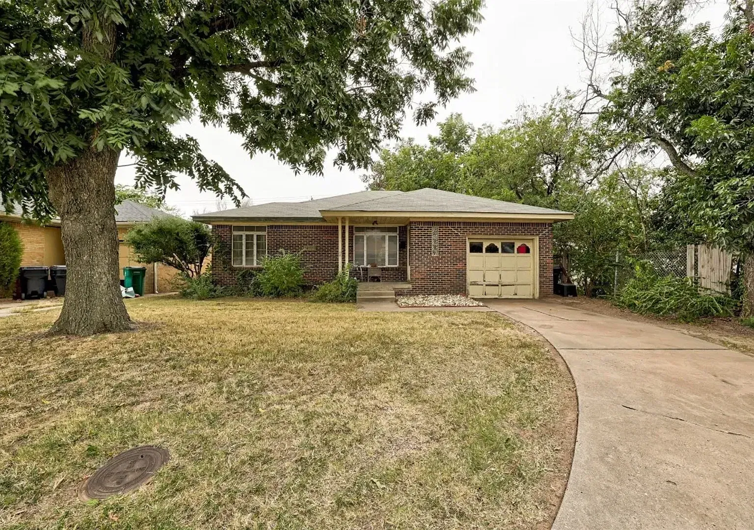 2 bed one bath in the heart of Okc! — Photo 1