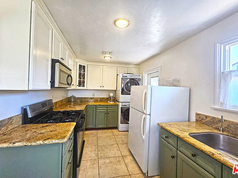 436 N Cordova St — Photo 14