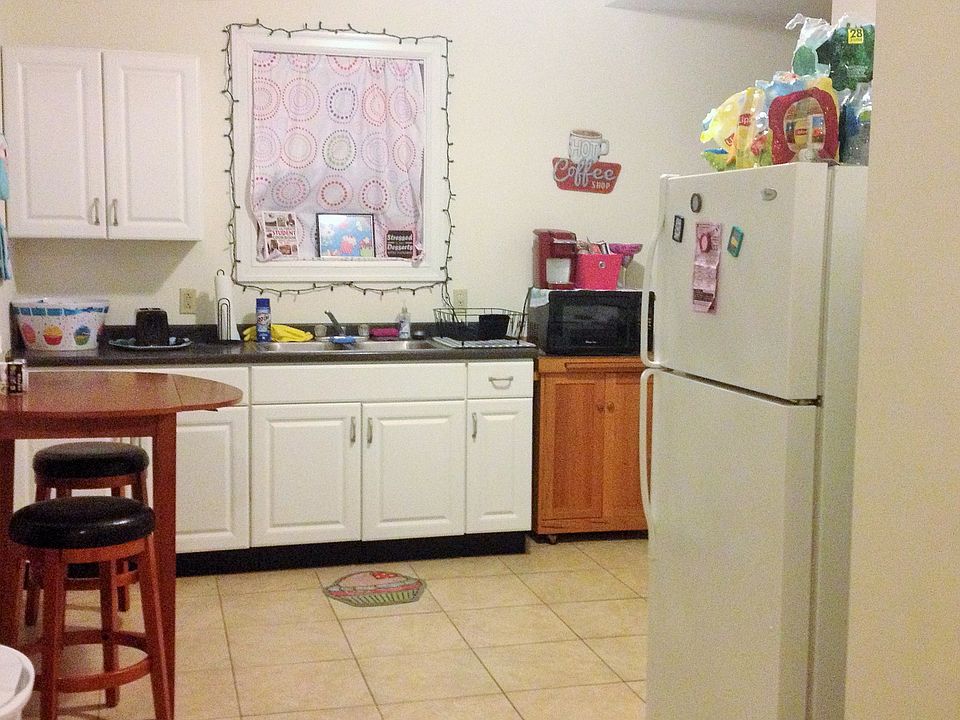 2nd image of 69 Lincoln Ave
