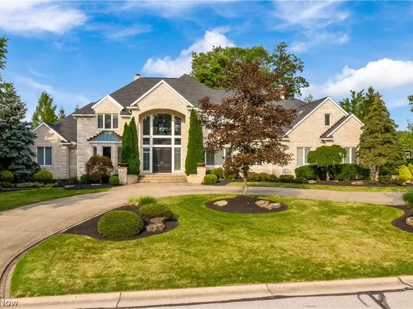 655 Hardwick Dr, Aurora, OH 44202