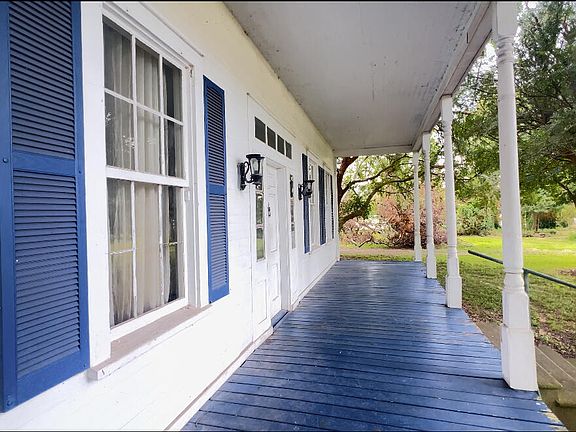 2nd image of 120 Teresa Dr