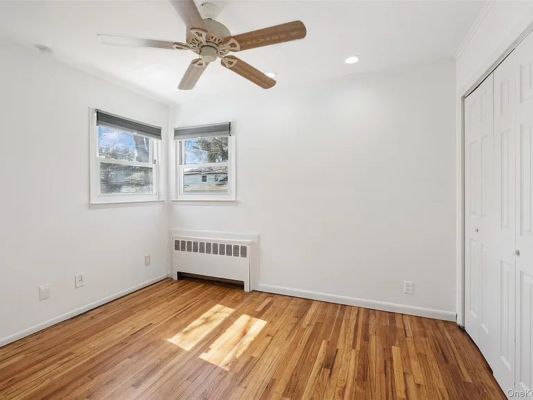 31 Evelyn Ln — Photo 14