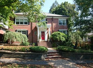 11 Walnut Hill Rd, Brookline, MA 02467