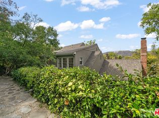 5630 Spreading Oak Dr, Los Angeles, CA 90068