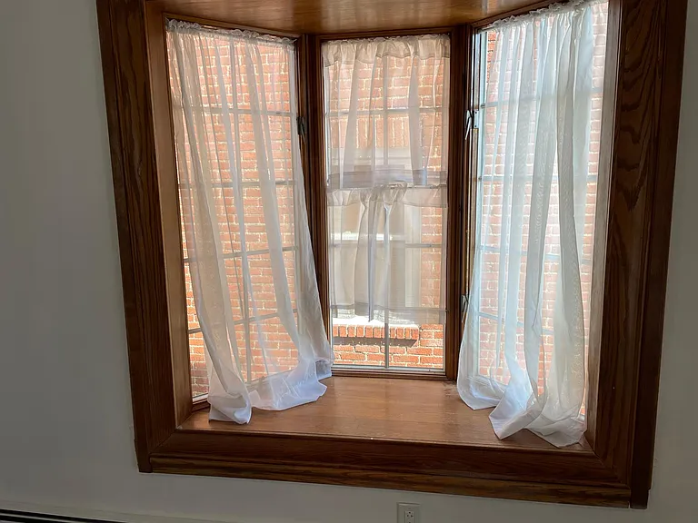221 Ridgewood Ave — Photo 6