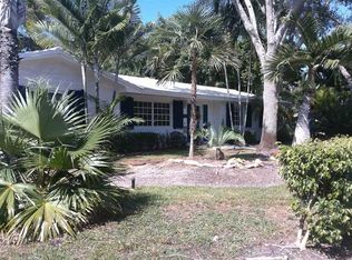 7455 SW 164th St, Palmetto Bay, FL 33157