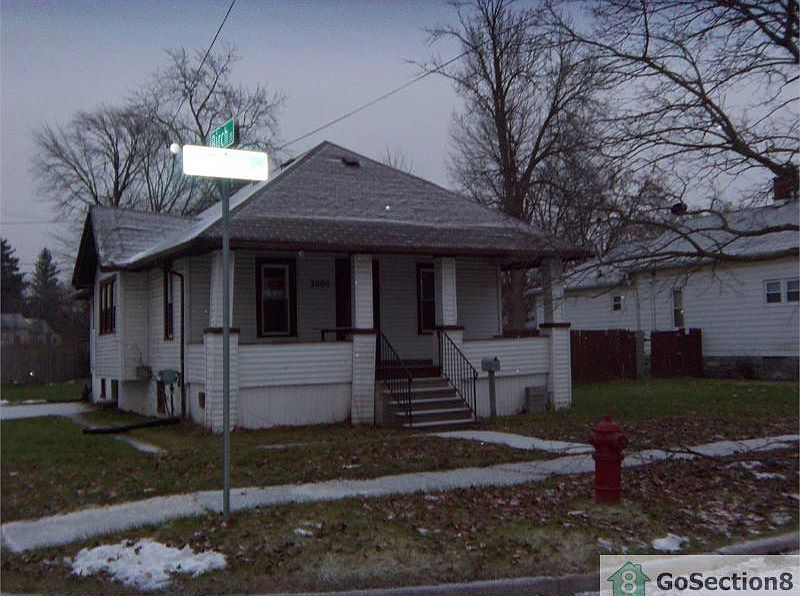 1st image of 2000 Lincoln Ave